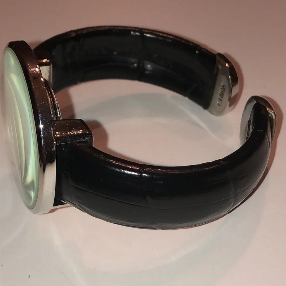 Mother of Pearl Look Classic Black Cuff Watch New Battery Wristwatch